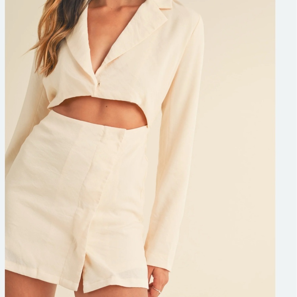 MARBLE Elegant Cream Ensemble